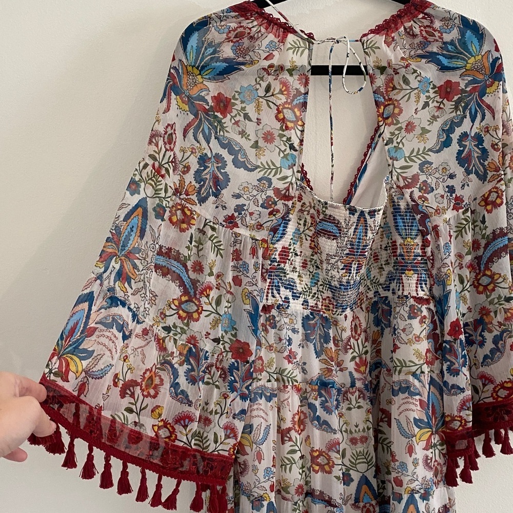Alice + Olivia Alexandria Floral-Print Maxi Dress Bell Sleeve Fringe Size 8 - Picture 6 of 13